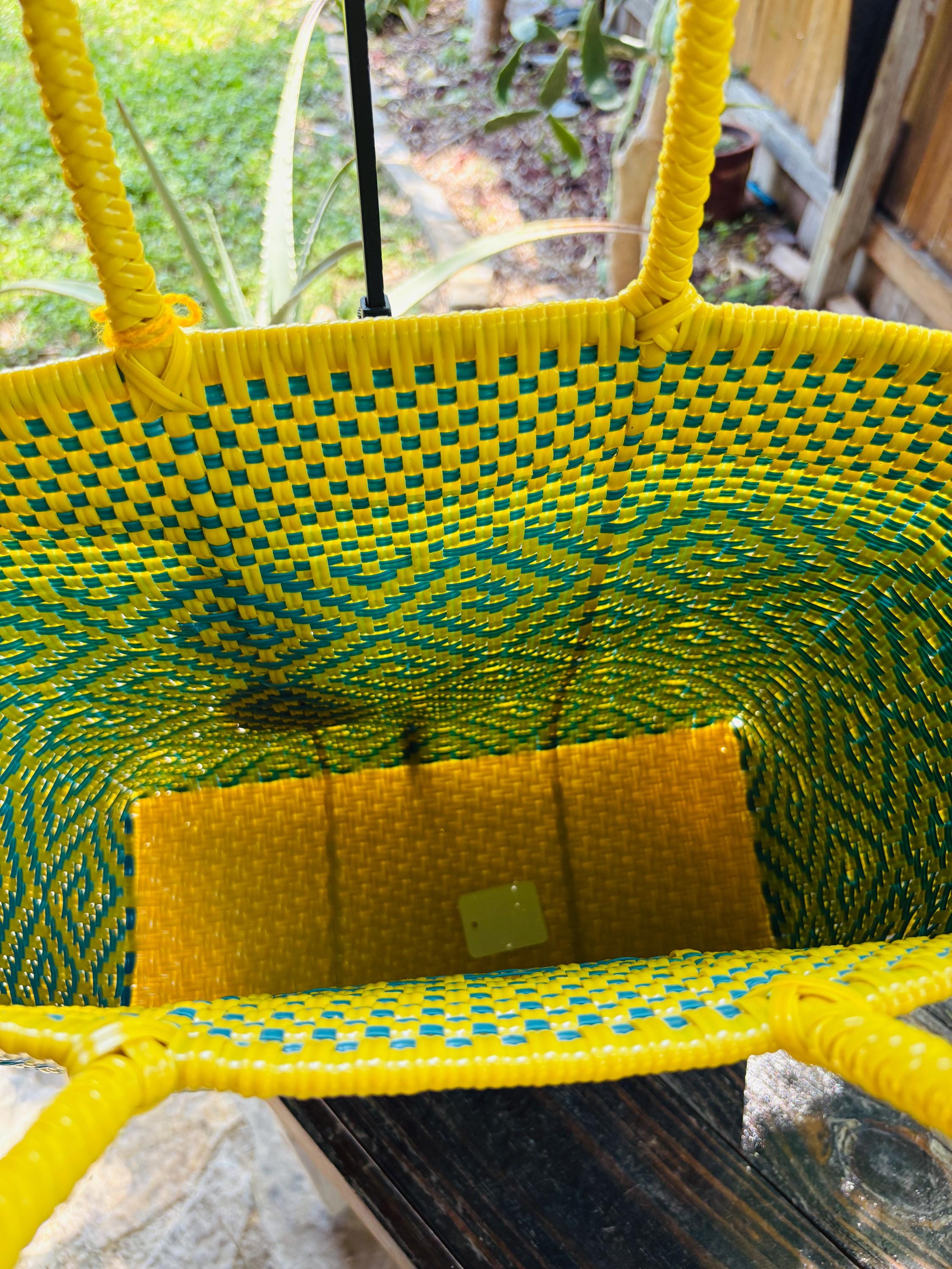 Handwoven Recycled Plastic Bag: Mexican Artisan Beach Tote with Pineapple Tassel