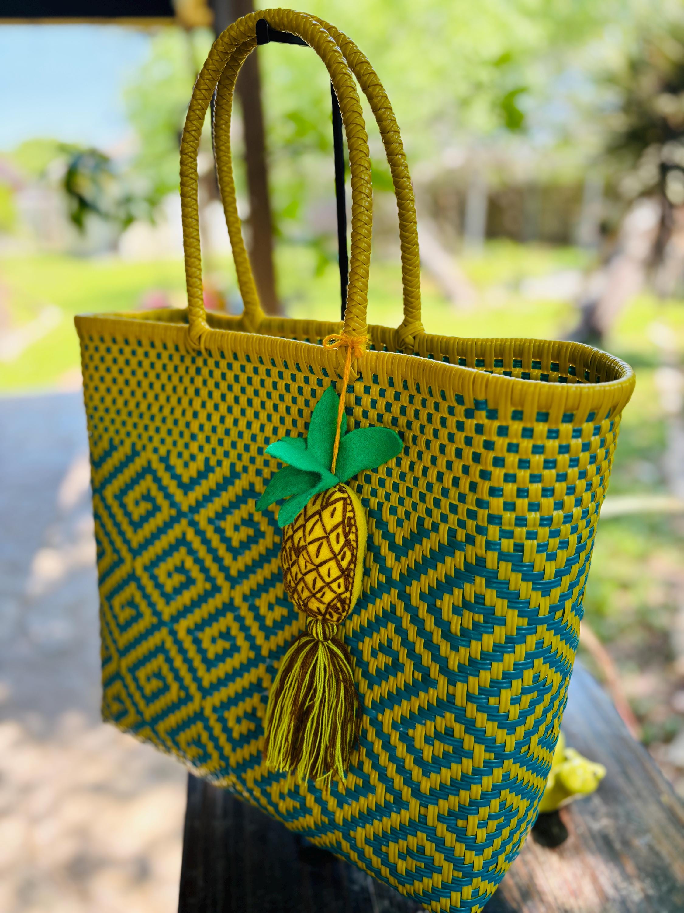 Image of Handwoven Recycled Plastic Bag: Mexican Artisan Beach Tote with Pineapple Tassel