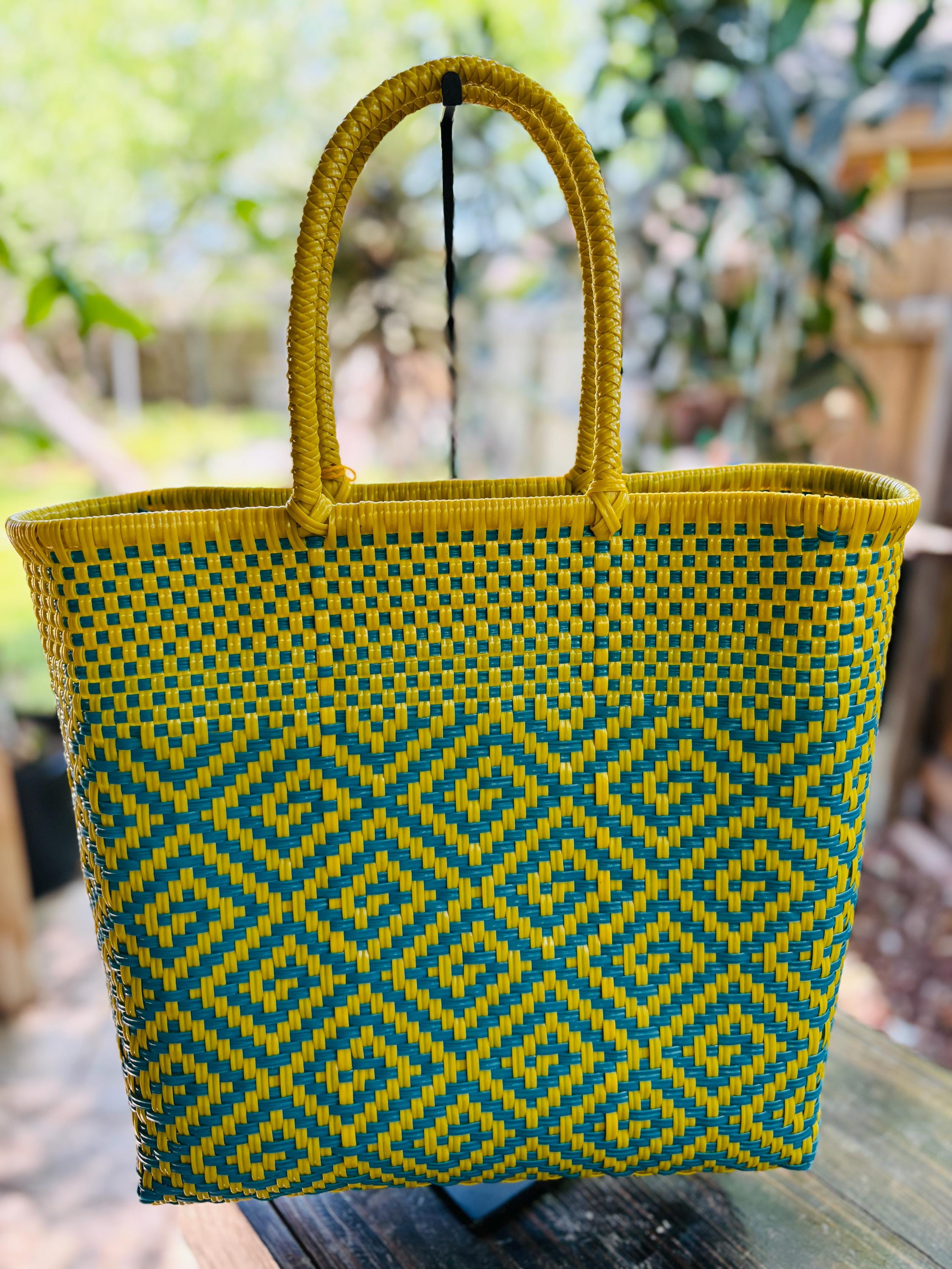 Handwoven Recycled Plastic Bag: Mexican Artisan Beach Tote with Pineapple Tassel
