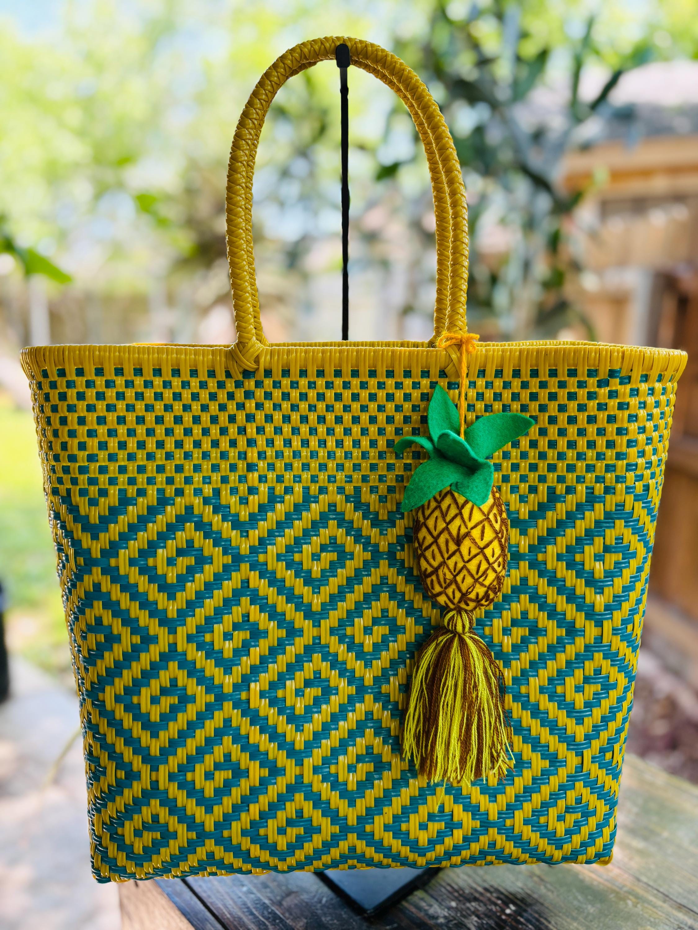 Image of Handwoven Recycled Plastic Bag: Mexican Artisan Beach Tote with Pineapple Tassel