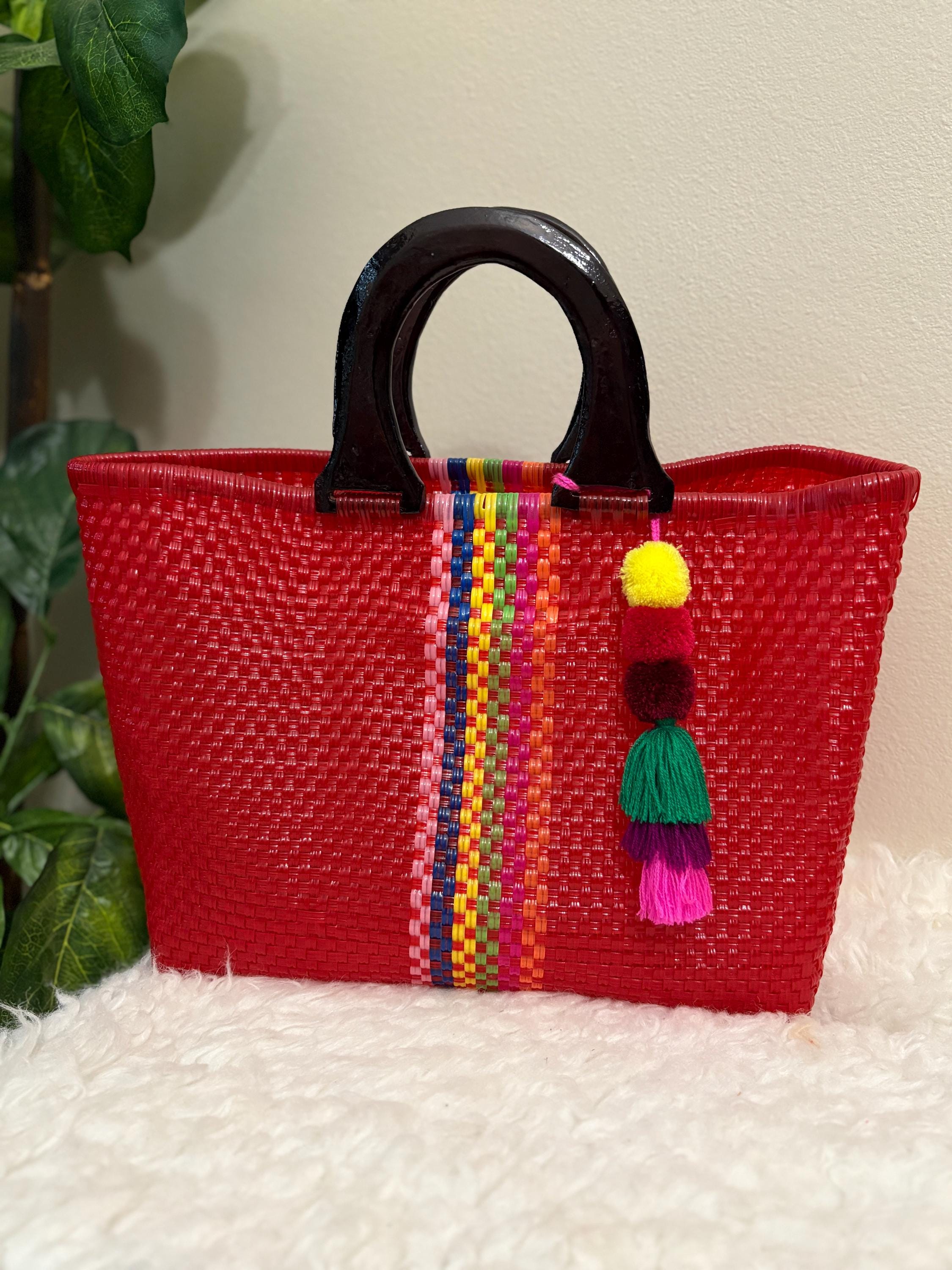 Handwoven Recycled Plastic Tote Bag: Mexican Artisan Beach Grocery Bag
