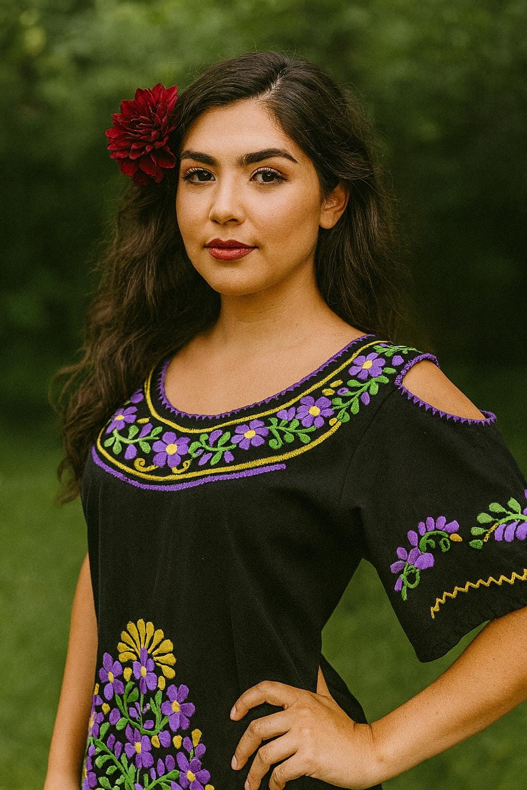 Authentic, Mexican Dress, Very nice and Gorgeous Embroidered Dress in Small size