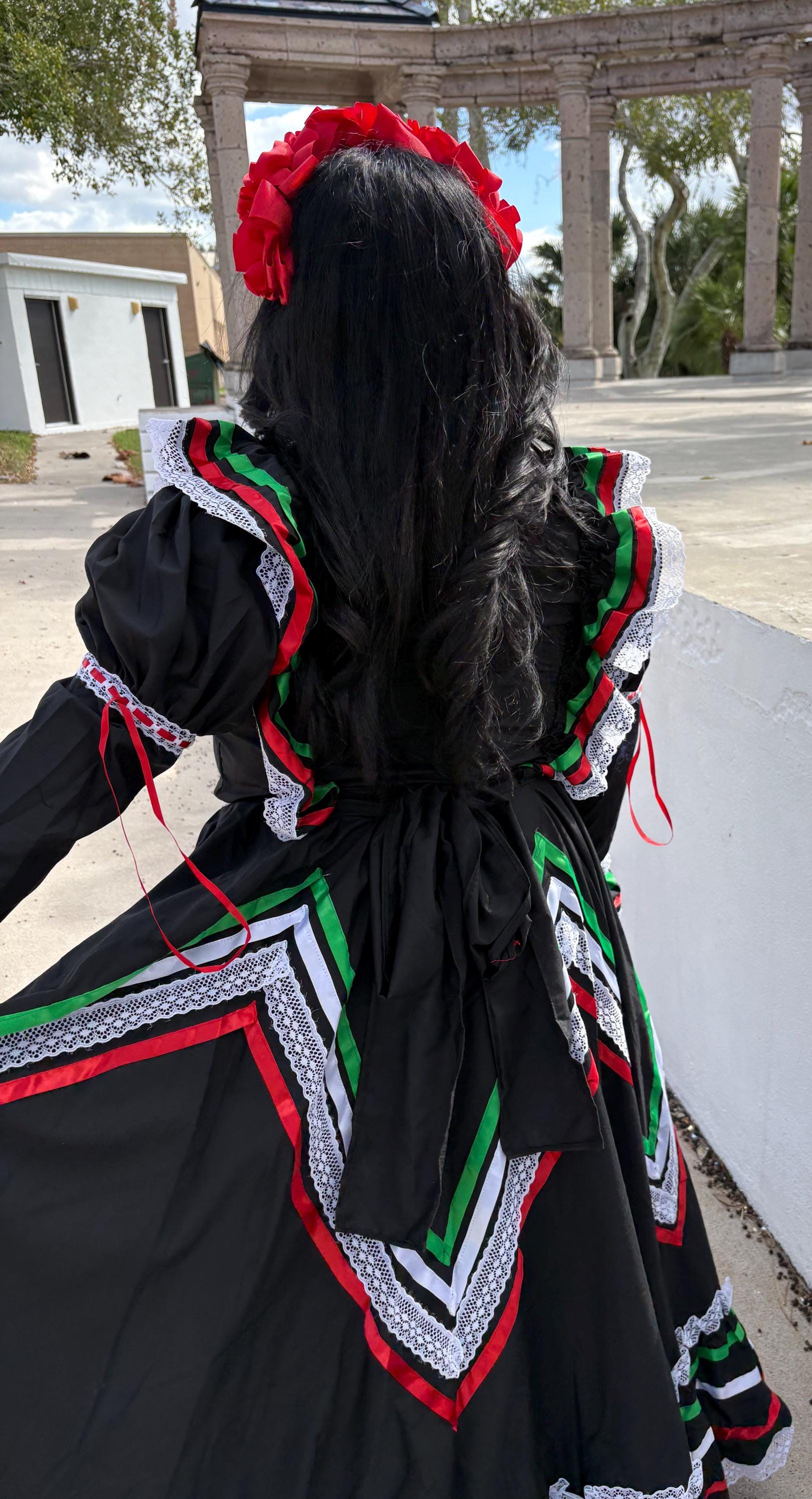 Beautiful Women's Jalisco Outfit - Mexican Culture Costume - Handmade Outfit