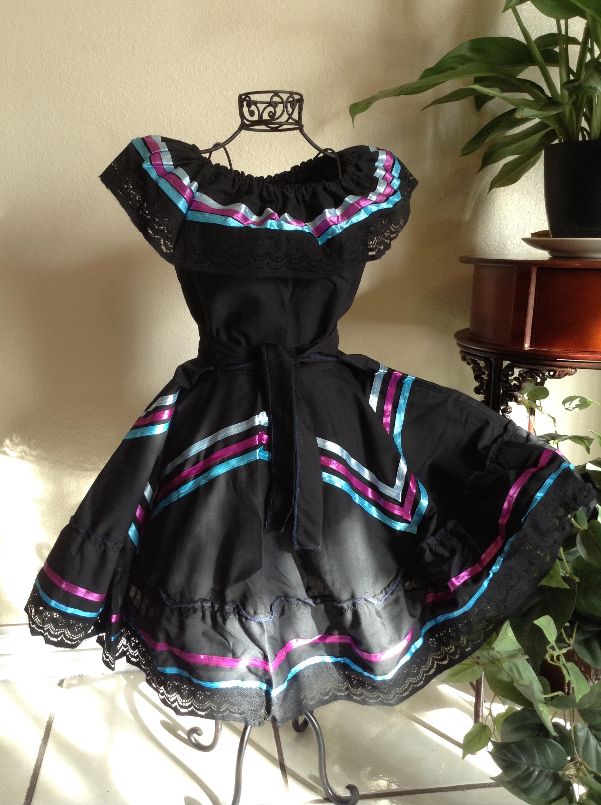 Gorgeous Black “Estrella” Jalisco Dress – Short Style with Satin Star Design