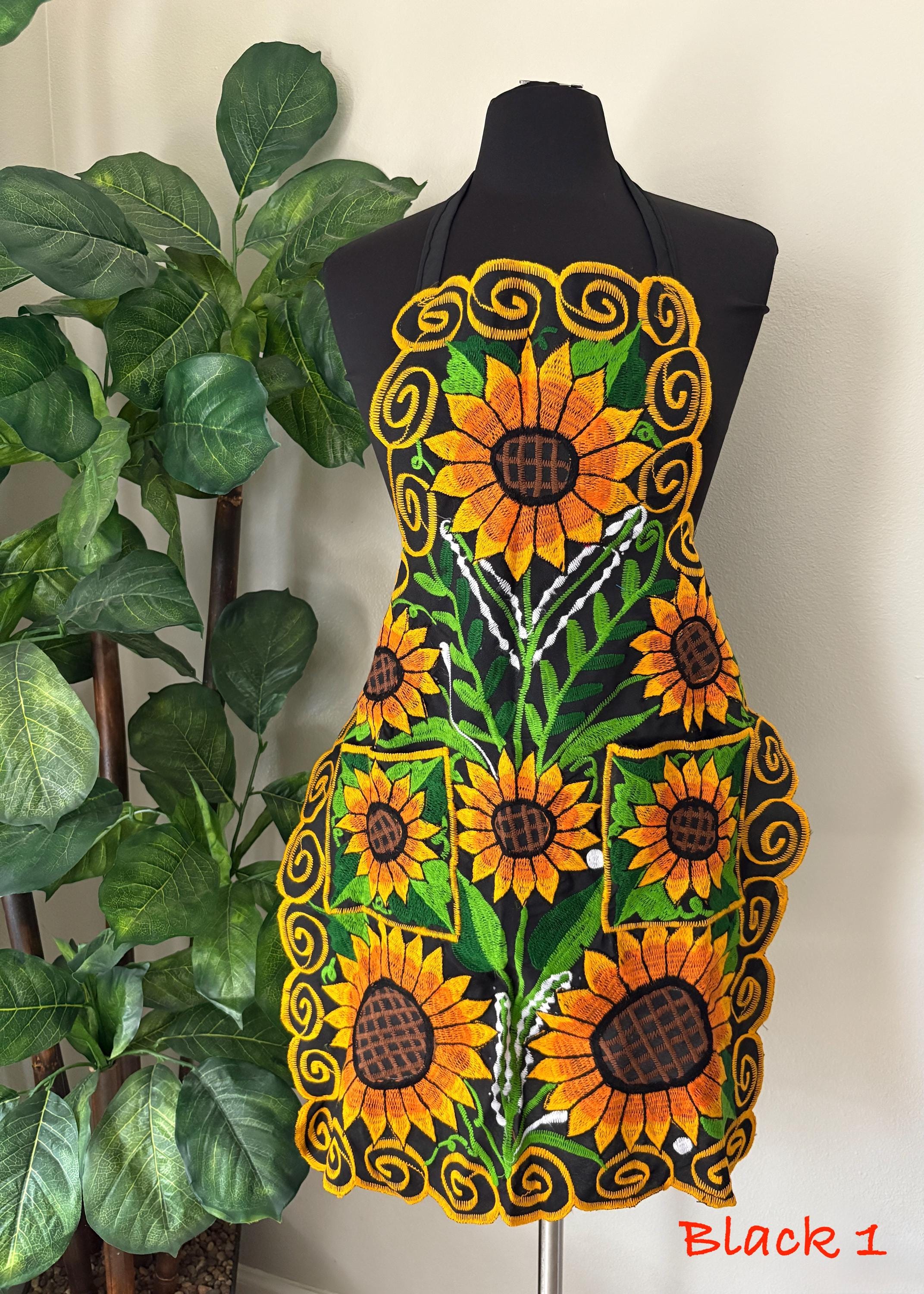 Image of Beautiful Chiapas Embroidered Aprons - Artisanal Aprons