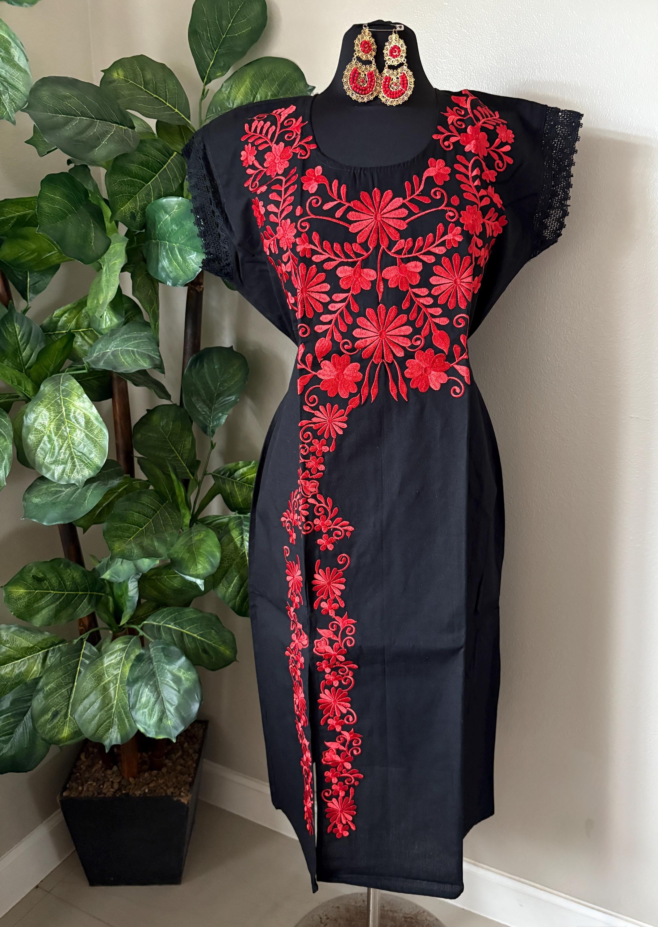 Gorgeous Mexican Embroidered Dress - Handmade Artisanal Dress - Hand Embroidered Dress - M/L
