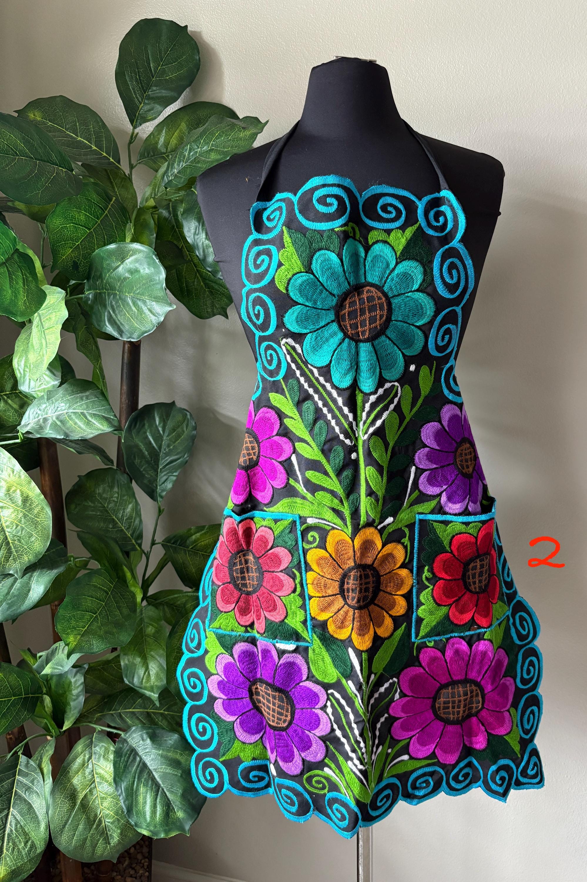 Image of Beautiful Chiapas Embroidered Aprons - Artisanal Aprons