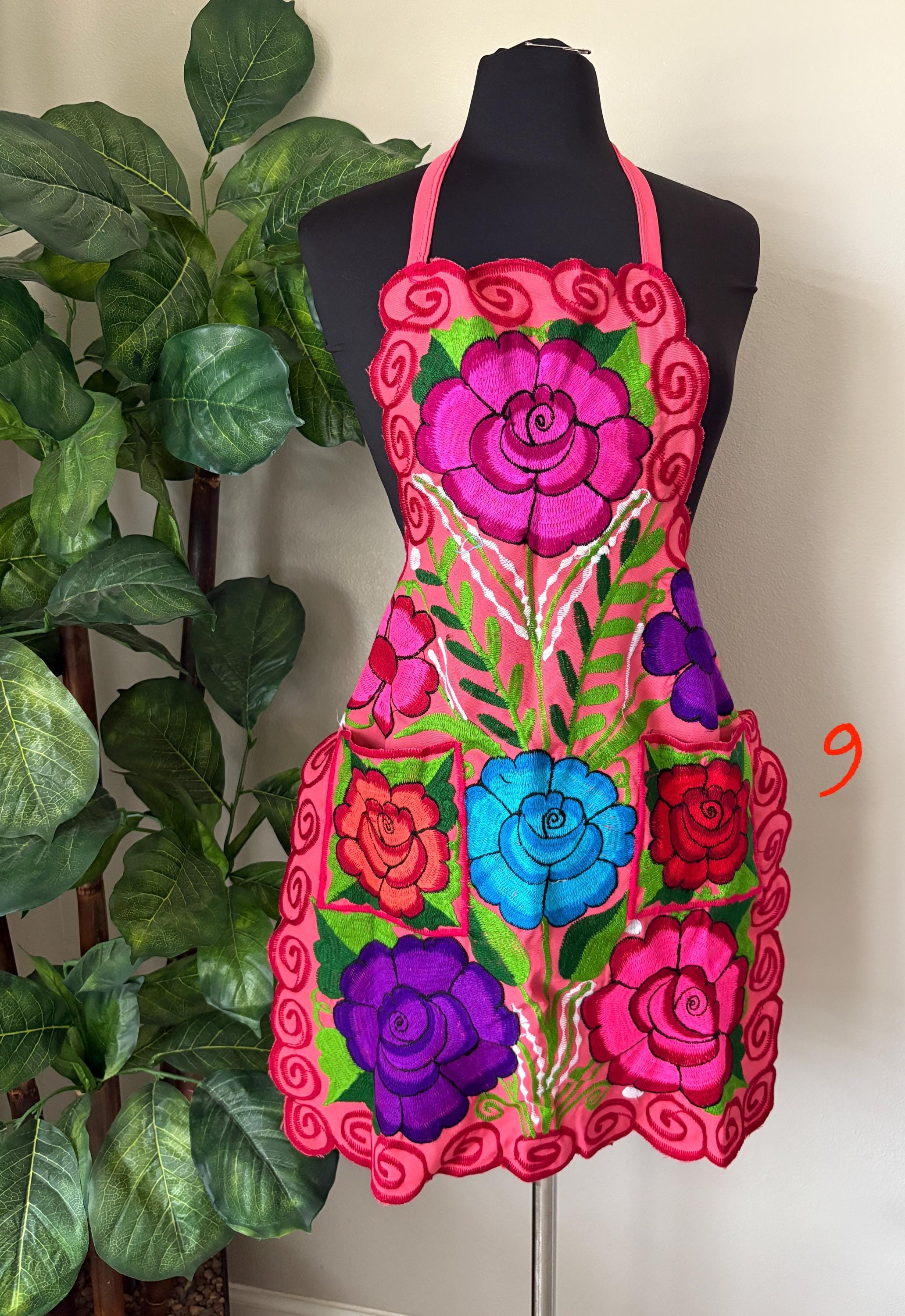 Image of Beautiful Chiapas Embroidered Aprons - Artisanal Aprons