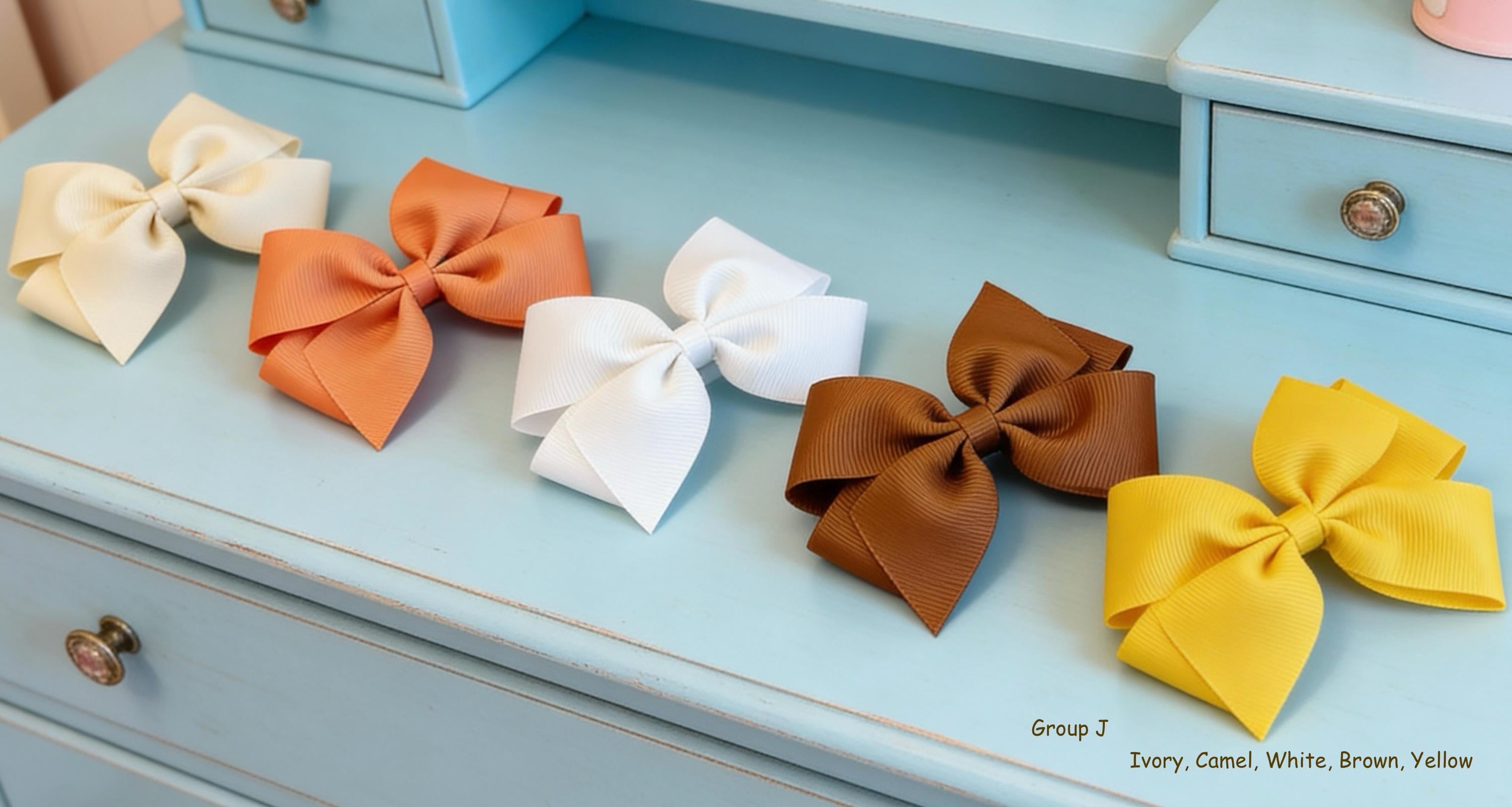 Image of Charming Set of 5 - 4 inch HairBows - Adorable Accessories for all ages, Everyone can use these beautiful Hair Bows