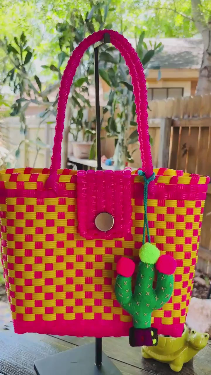 Handwoven Recycled Plastic Bag - Artisan Made Bag from Chiapas, Mexico