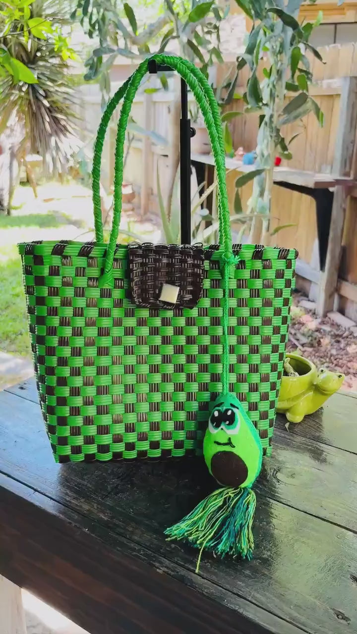 Image of Handwoven Recycled Plastic Lunch Bag - Artisan Made Bag from Chiapas, Mexico